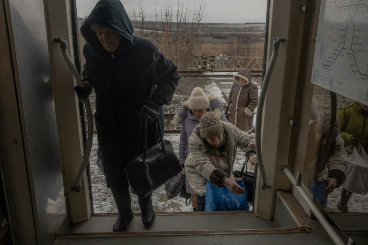 Ukrainian authorities recently ordered families with children to evacuate from towns near the river