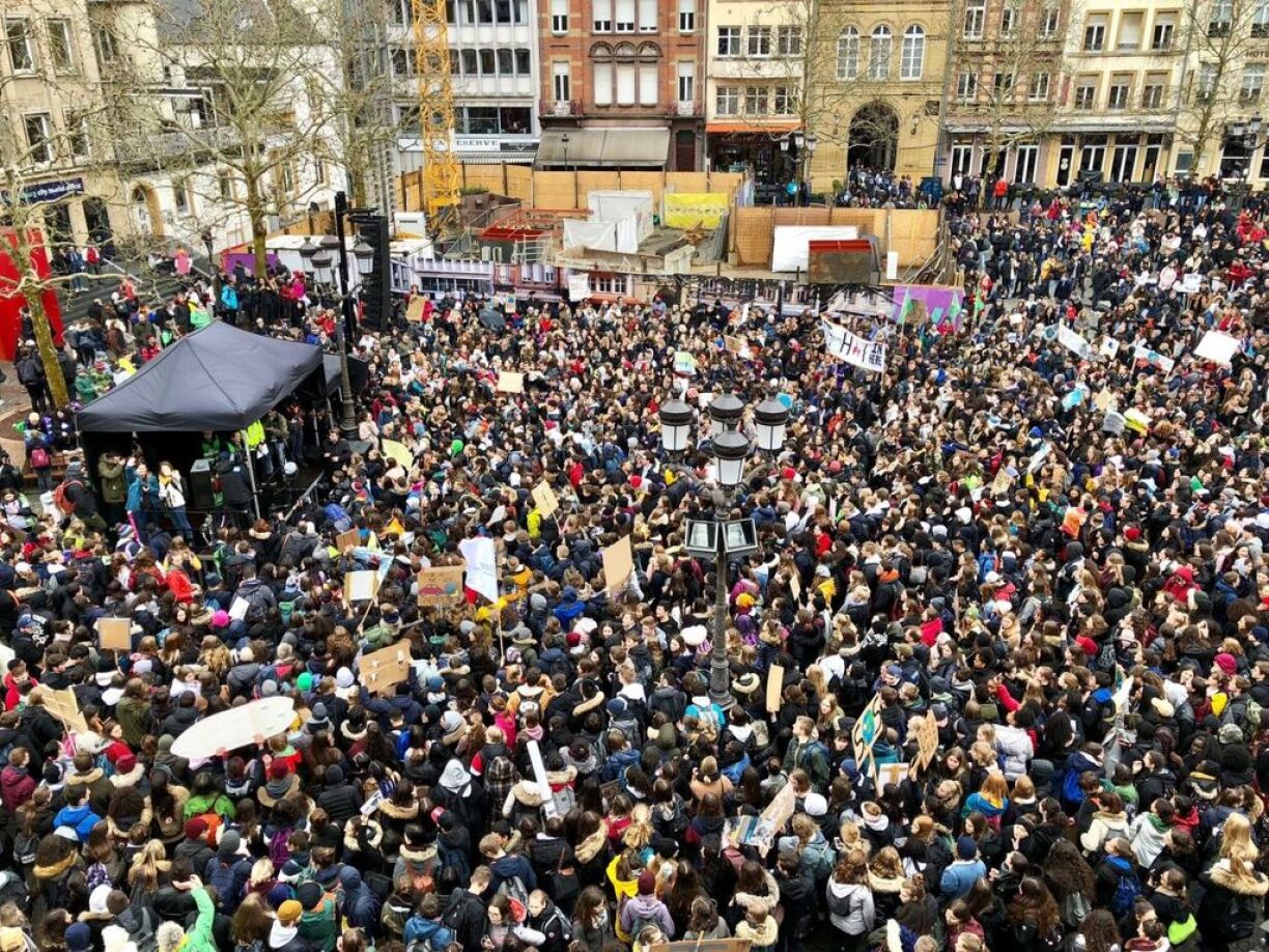 Large turnout at Knuedler.