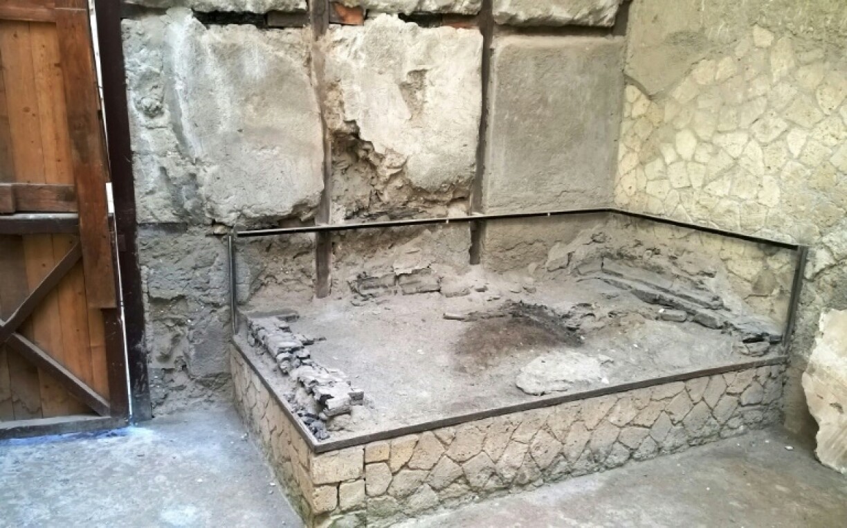 The bed where the man's body was discovered -- the rest of Herculaneum had fled for the sea