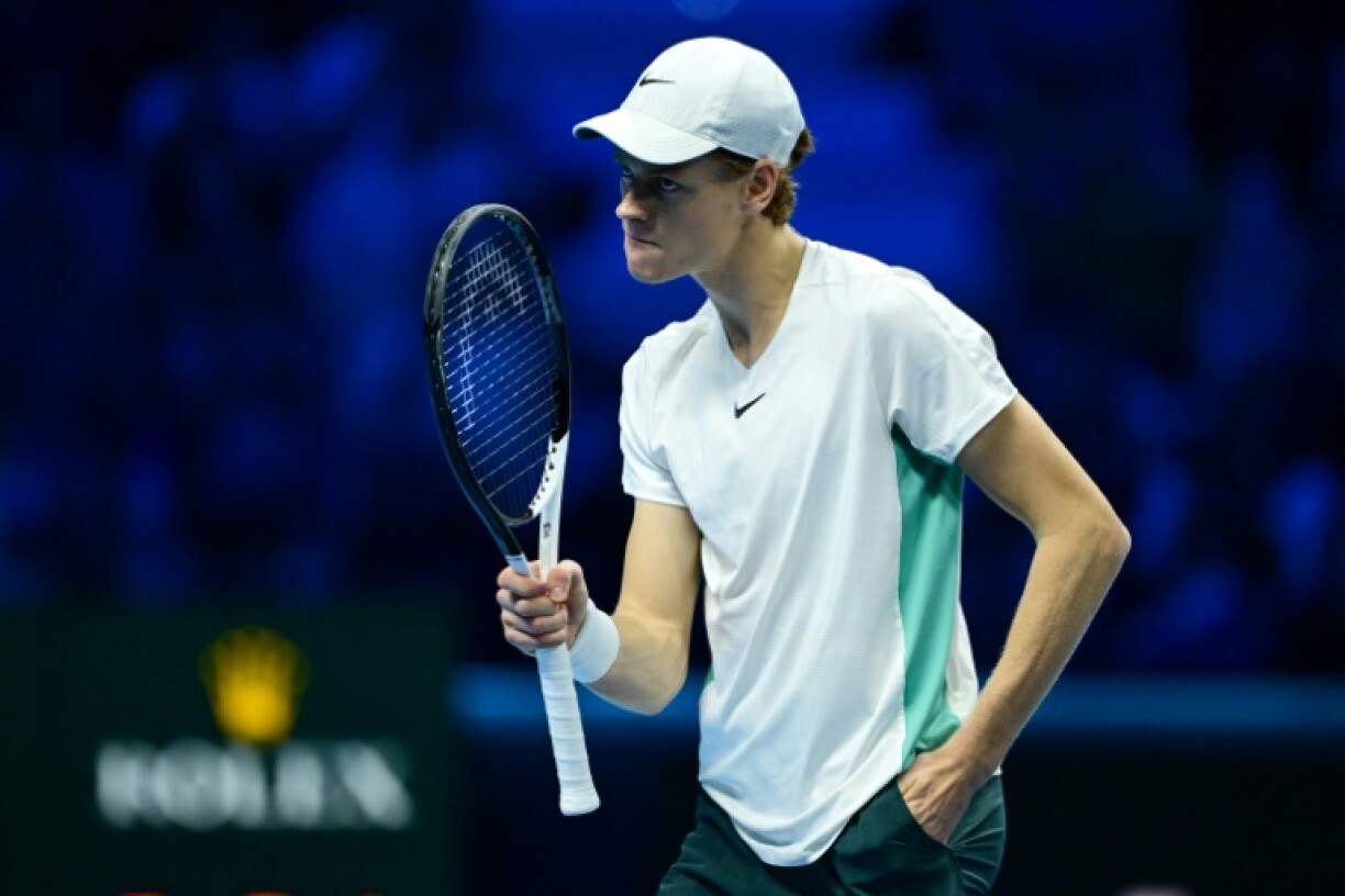 L'Italien Jannik Sinner se motive pendant la finale des Masters ATP, qu'il a perdue contre Novak Djokovic, dimanche 19 novembre à Turin.