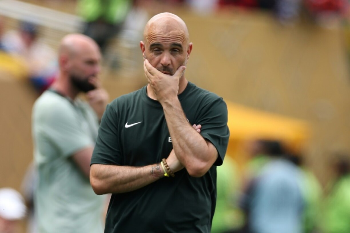 Chelsea coach Enzo Maresca looks on during his team's 3-1 defeat against Flamengo at the Club World Cup