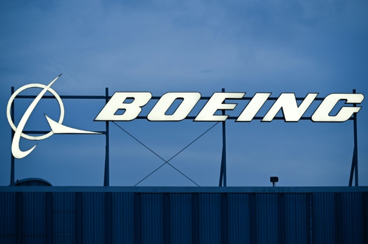 Logo de Boeing devant ses bureaux à El Segundo, en Californie, le 18 janvier 2024