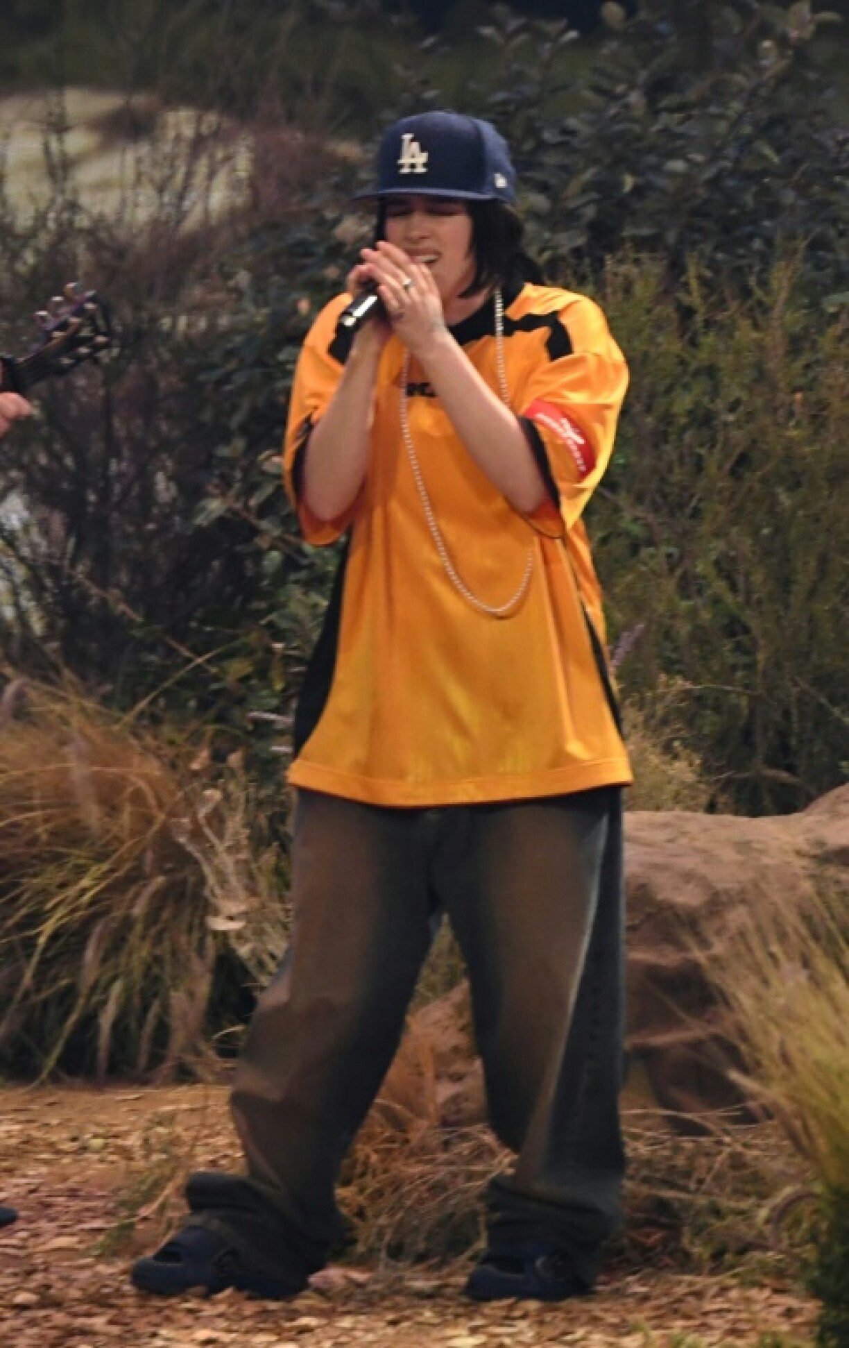 Billie Eilish performed in an LA Dodgers baseball cap