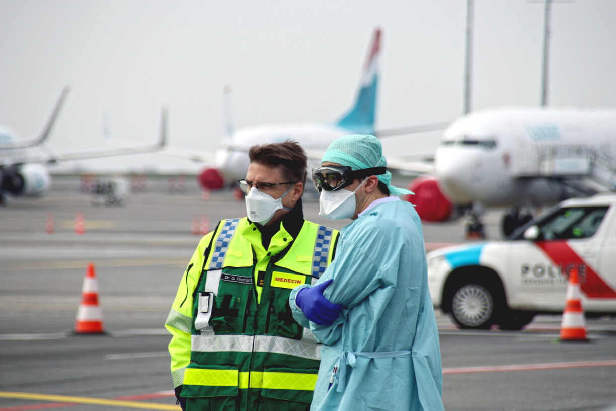 Une photo prise lors du transfert de patients originaires du Grand Est au Findel
