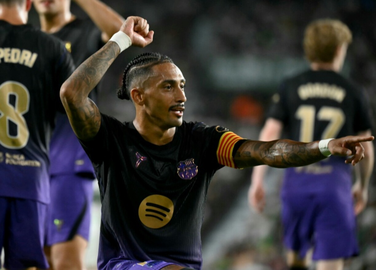 Le capitaine du FC Barcelone Raphinha auteur d'un doublé lors de la victoire 5-0 à Elche, le 23 août 2026