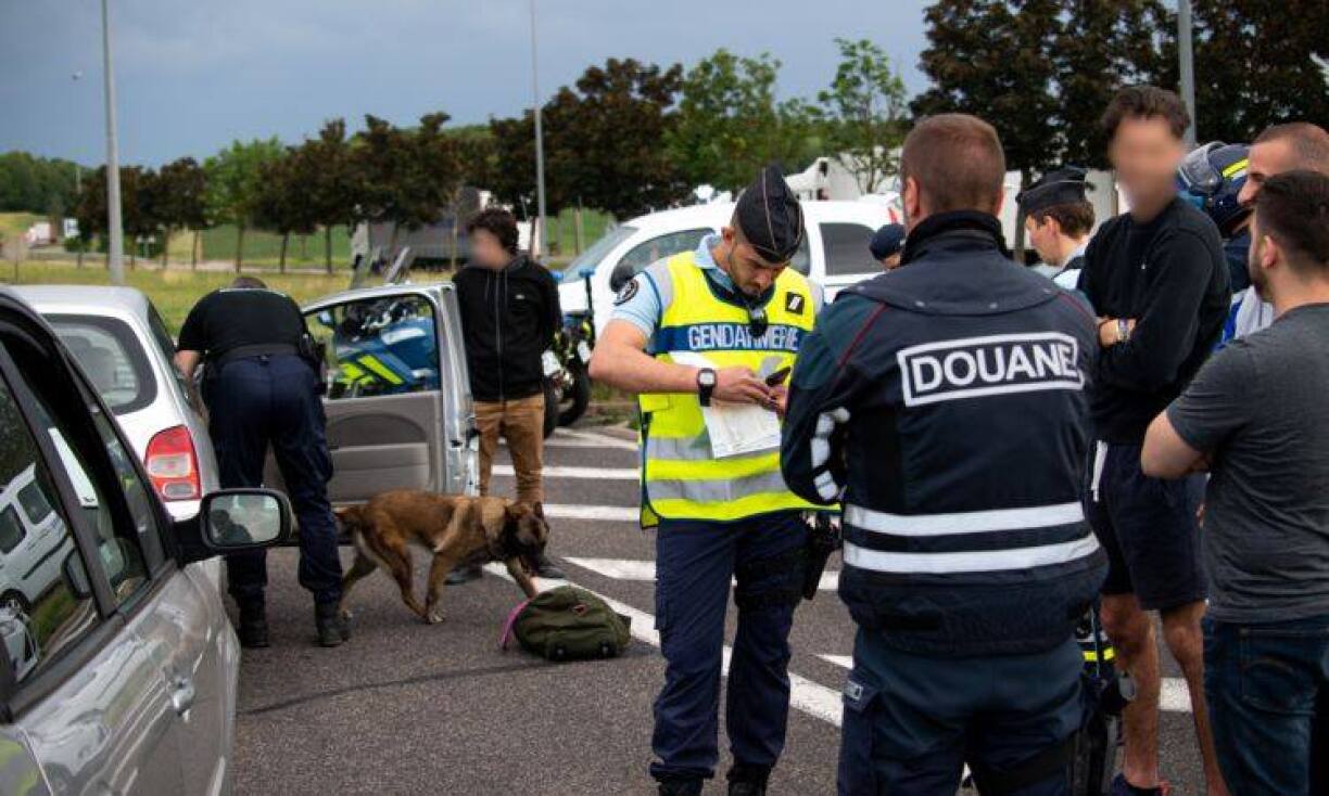 Photo d'un contrôle sur l'A31 au péage de Saint-Avold cet été