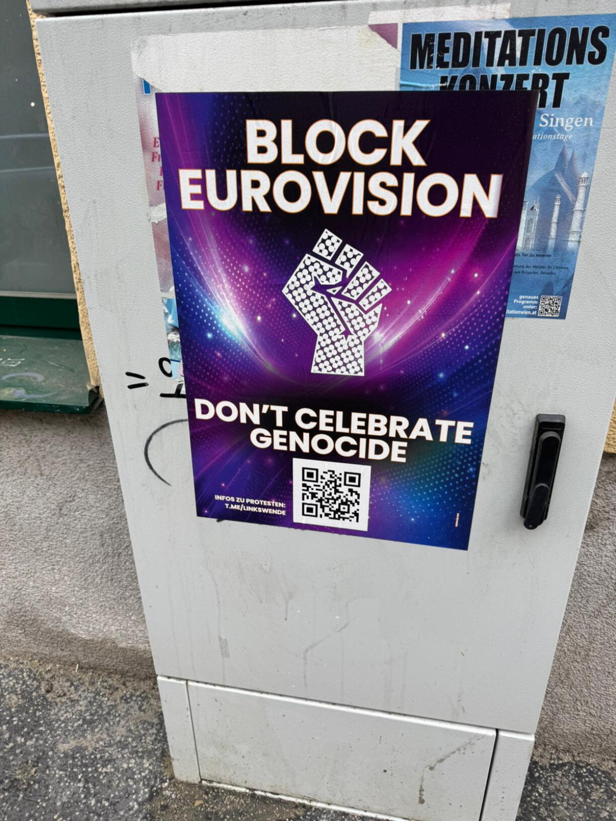 Ee Plakat zu Wien, dat zum Boykott vum Eurovision Song Contest oprifft.