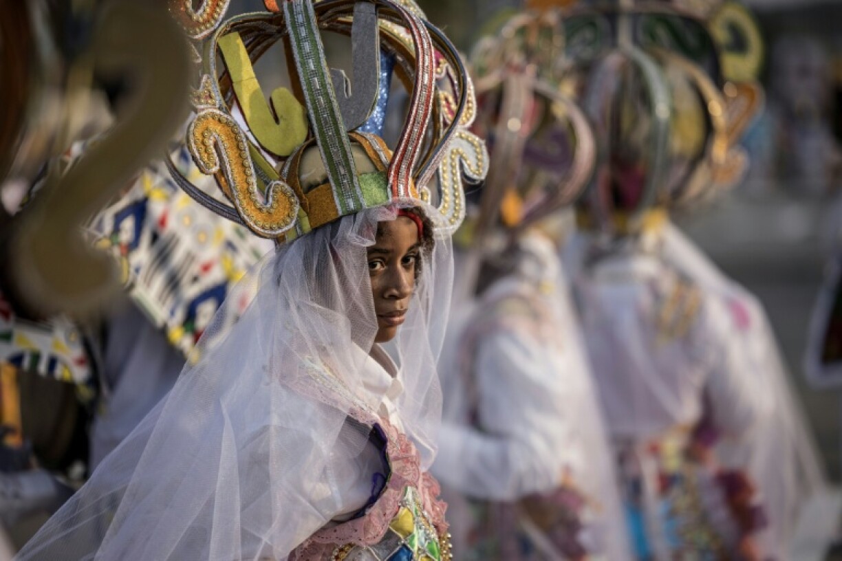 At least 15 groups took part in the annual Angolan carnival