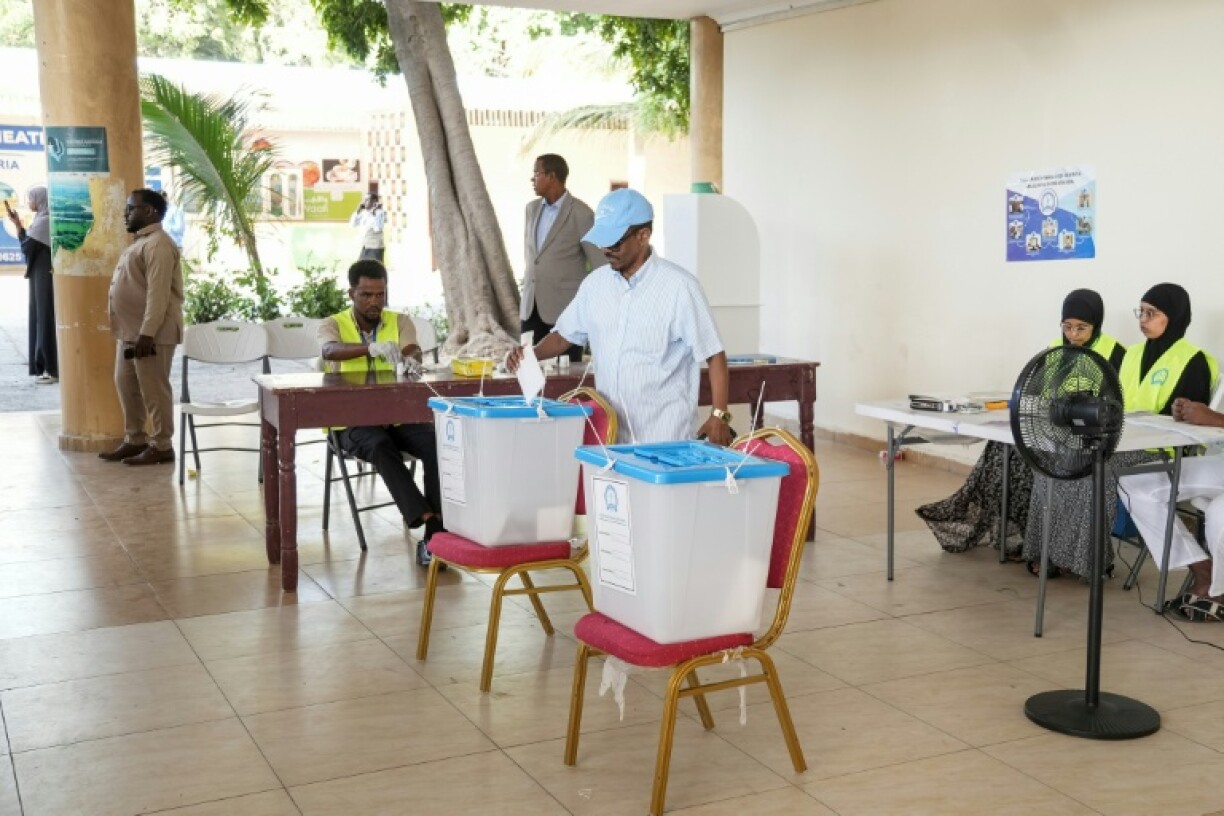 Un bureau de vote pour les élections locales de Mogadiscio, en Somalie, le 25 décembre 2025