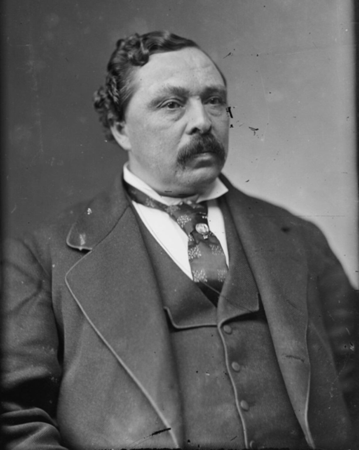 Nicholas Muller, U.S. Representative of New York State, was born in Differdange and attended the Athénée de Luxembourg
