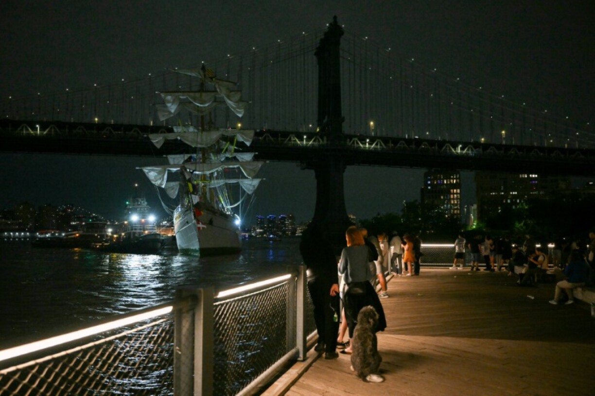 The ship lost power while the captain was maneuvering the vessel, forcing it to head for the bridge, New York Police Department's Wilson Aramboles said