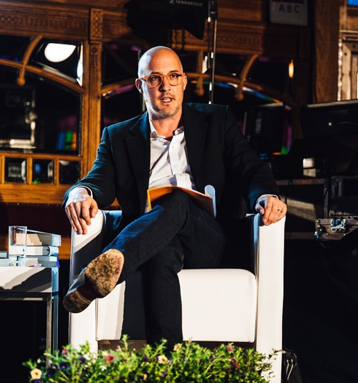 De BicherLieser a Co-Moderator vun dëser Gespréichsronn, de Jérôme Jaminet