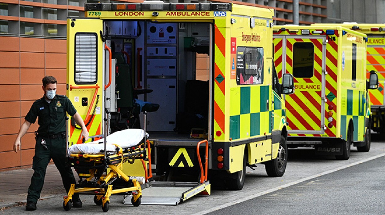 Il va à l'hôpital avec un obus dans le rectum: branle-bas de combat dans un hôpital anglais