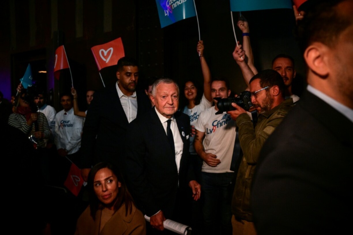 Jean-Michel Aulas arrive à son premier meeting de campagne après avoir officiellement annoncé sa candidature aux élections municipales, à Lyon, le 26 septembre 2025