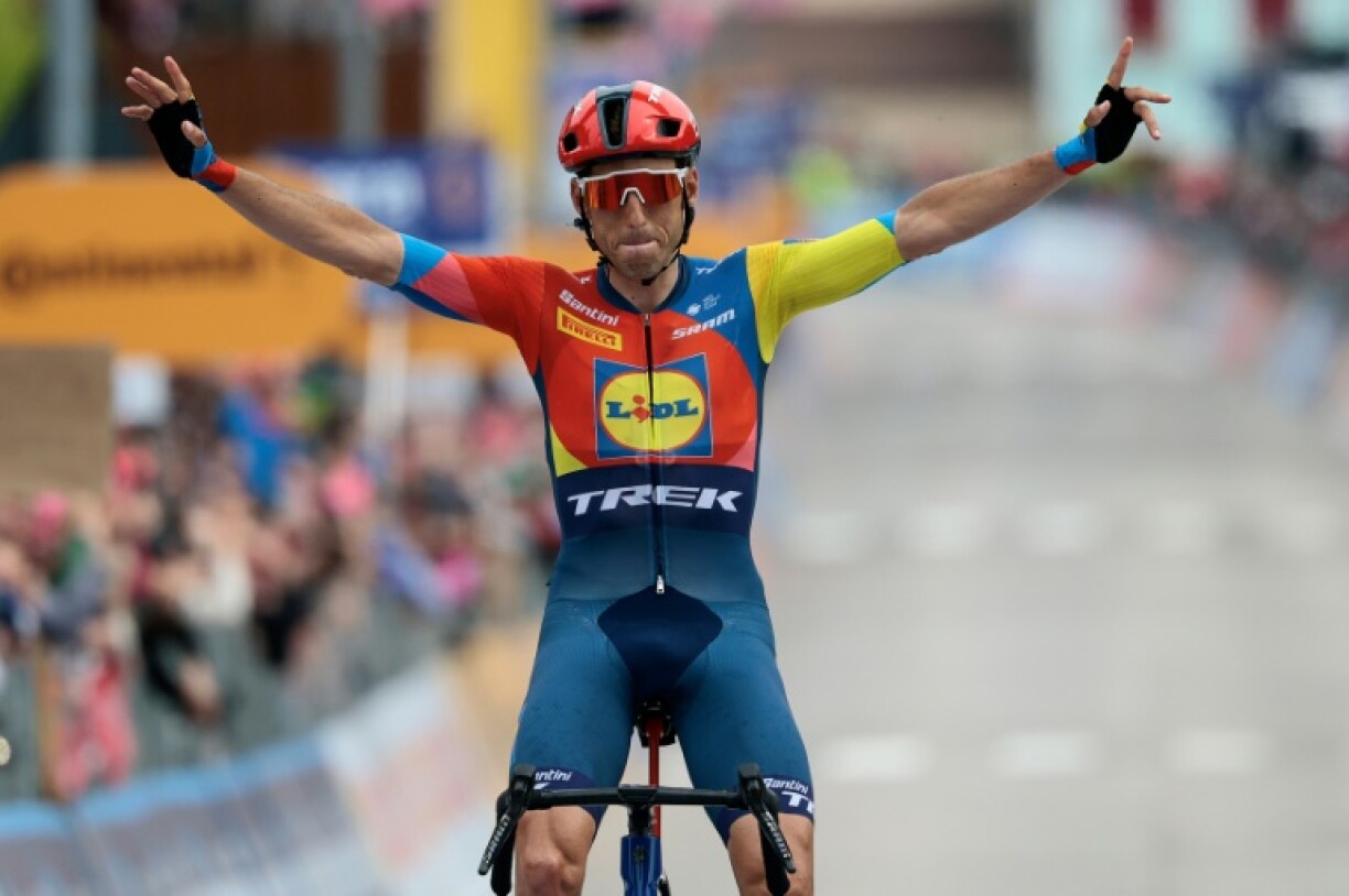 Carlos Verona took a solo win in the 15th stage of the Giro d'Italia from Fiume Veneto to Asiago