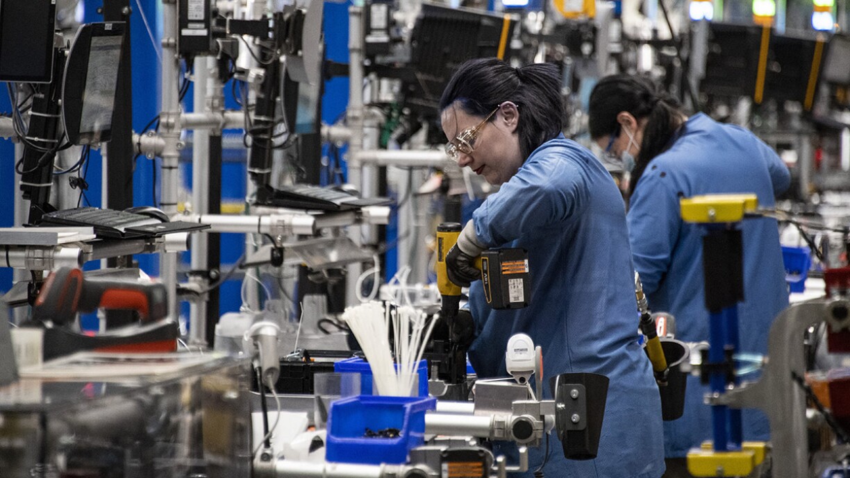 Amazon va licencier 10.000 employés selon le New York Times