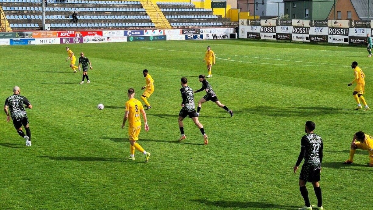Une passe décisive et un but ! Chris Stumpf s’est montré gourmand ce dimanche.