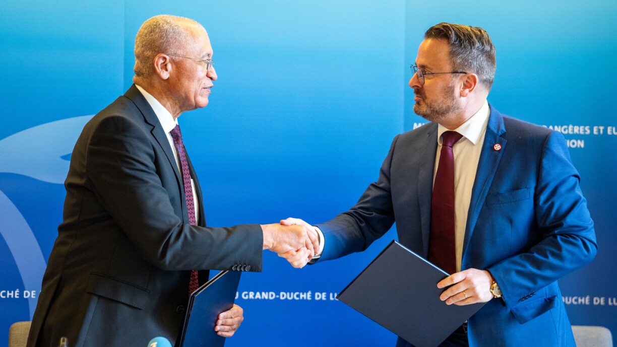 Ministers Rui Alberto Figueiredo Soares and Xavier Bette during the recent visit.