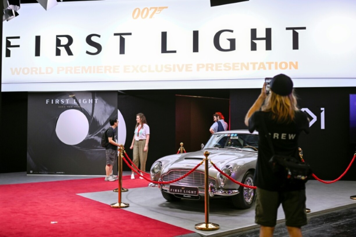 Just like the movies, familiar Bond objects like Aston Martin cars will appear in the game