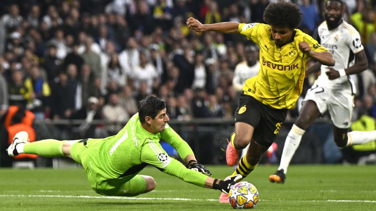 Une occasion manquée en première mi-temps par Adeyemi