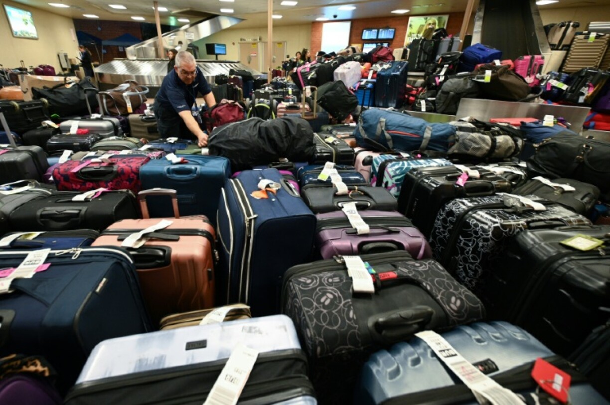 A l'aéroport Hollywood Burbank en Californie le 27 décembre 2022