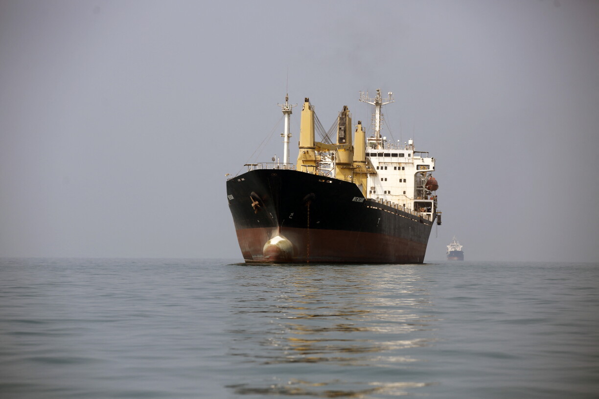 An der Strooss vun Hormus huet den Iran en Uelegtanker ugegraff.