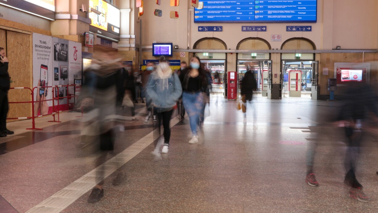 The French government expects to see €400 million from unemployment insurance by 2025.