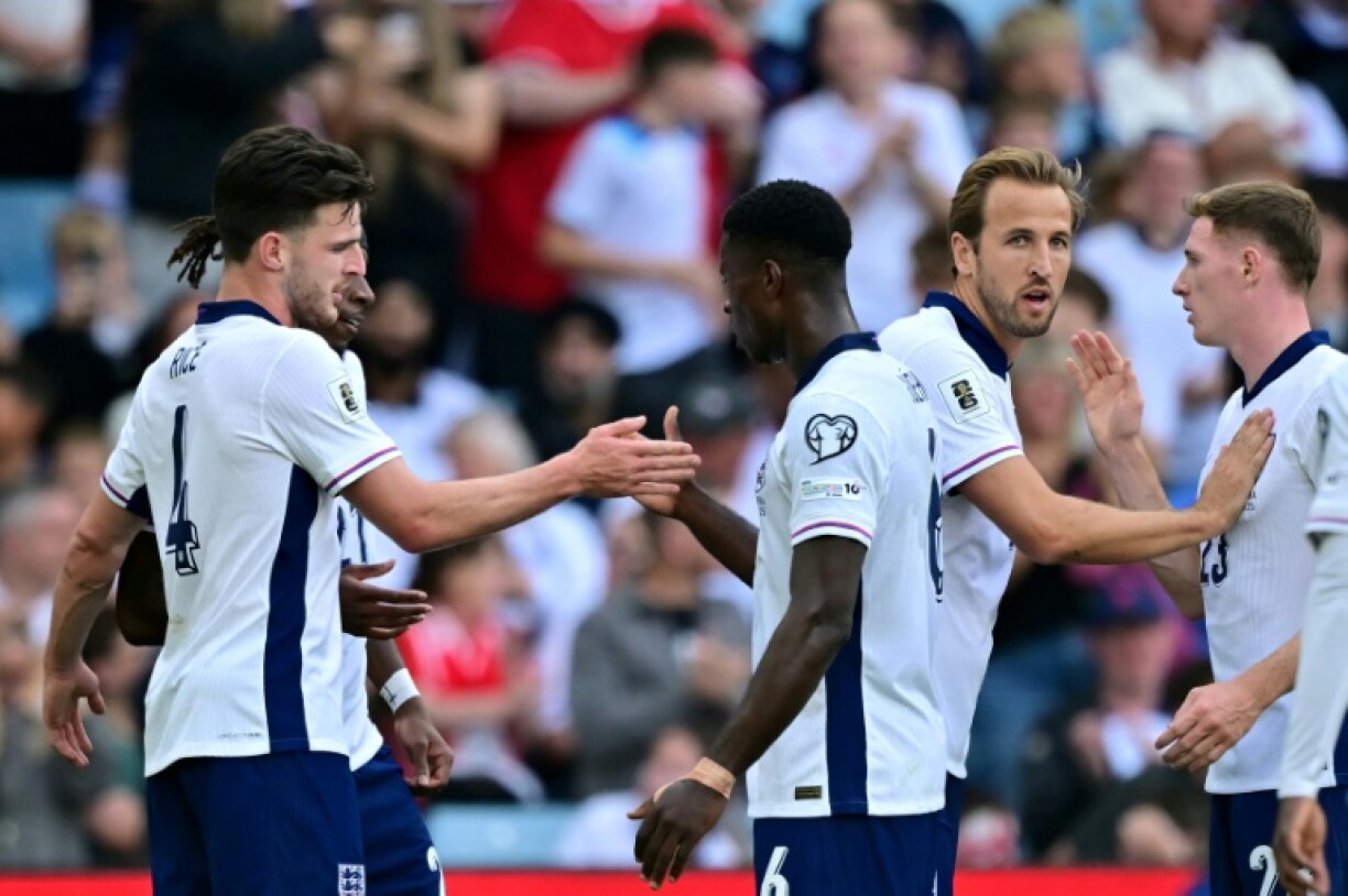 England's Declan Rice (L) was on the scoresheet against Andorra
