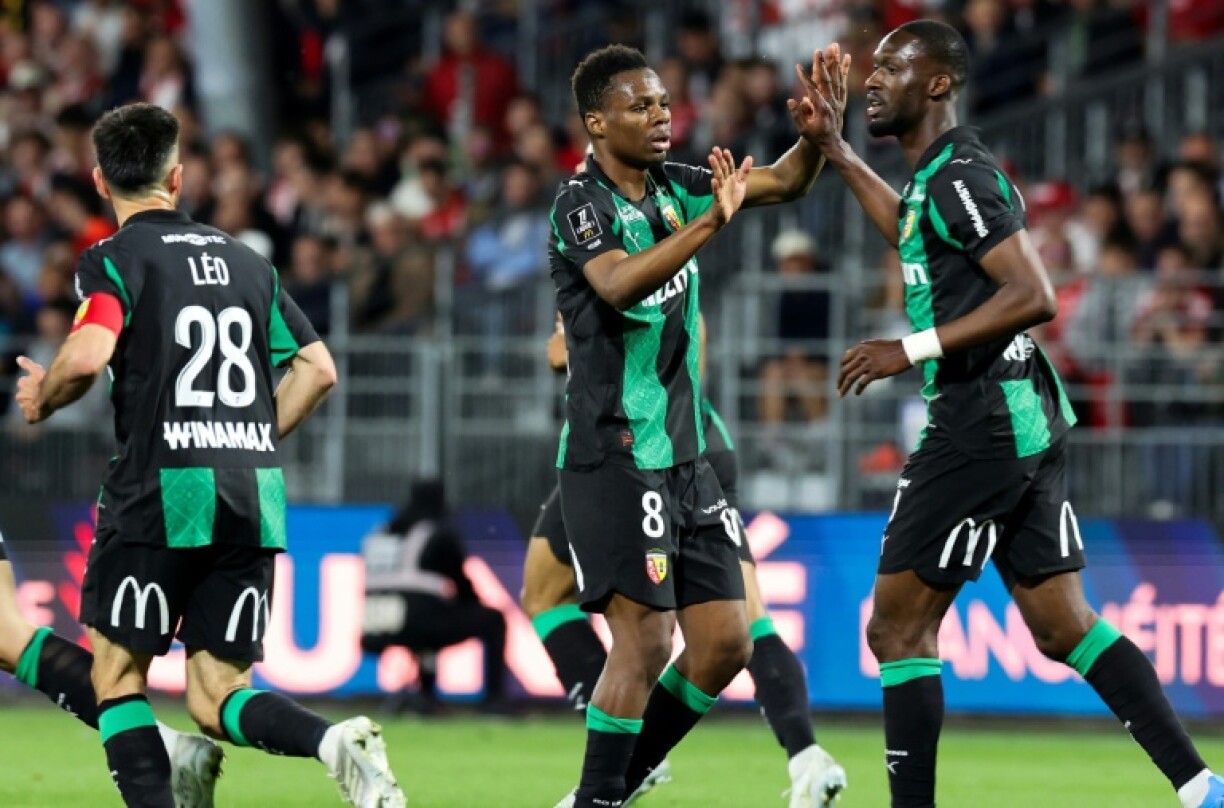 Le Lensois Abdallah Sima célèbre son but lors du match nul entre le Stade Brestois et Lens en Ligue 1 au stade Francis Le Blé de Brest le 24 avril 2026