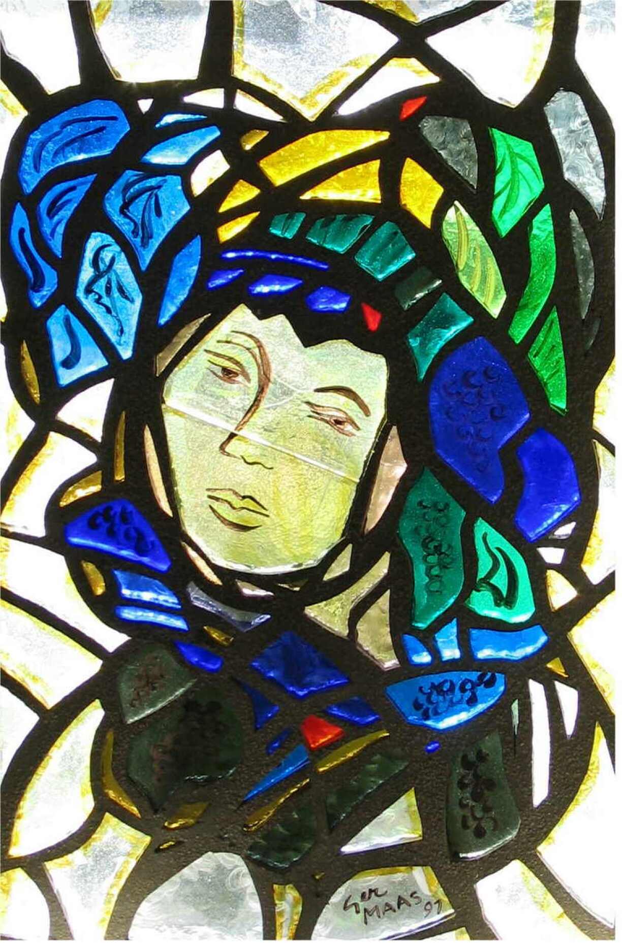 Glasfënster A Possen vun der Lëtzebuerger Molerin Ger Maas