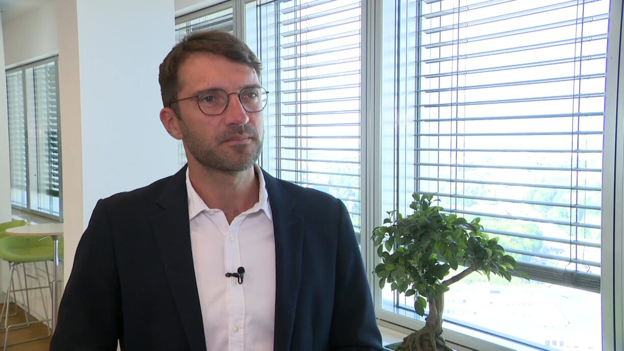 De Simeon Hagspiel, Regierungskommissär fir Energie.