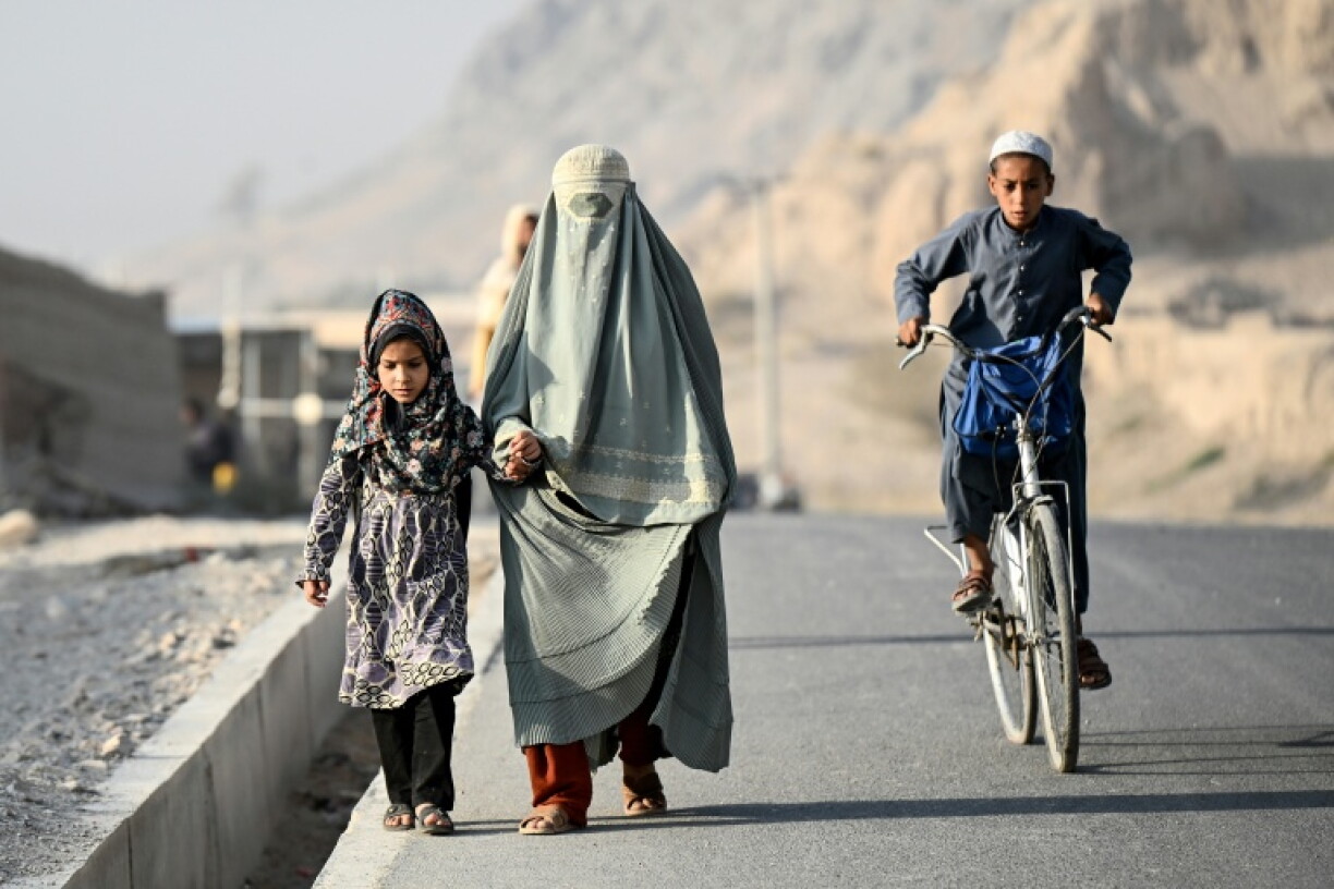 Women and girls in Afghanistan face big obstacles in continuing their education