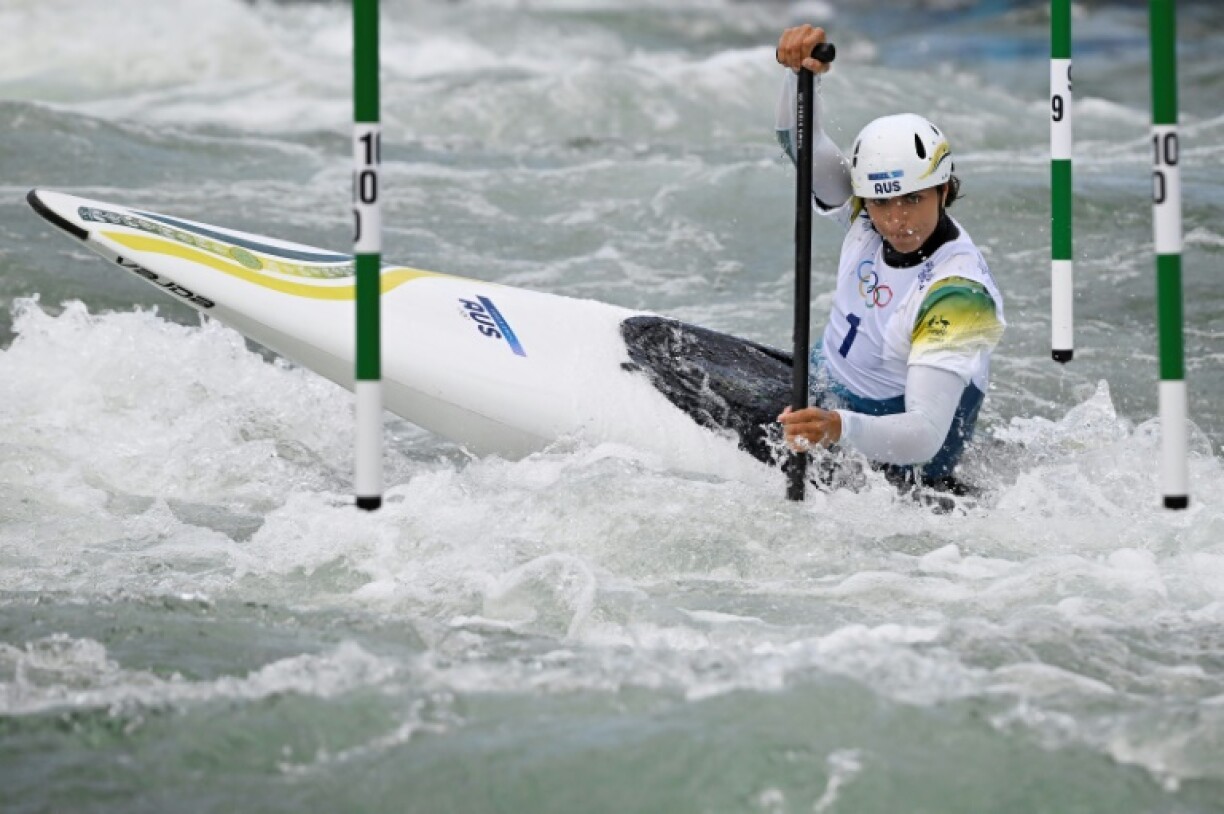 Olympic champion Jess Fox has been ruled out of the canoe slalom world championships after kidney surgery