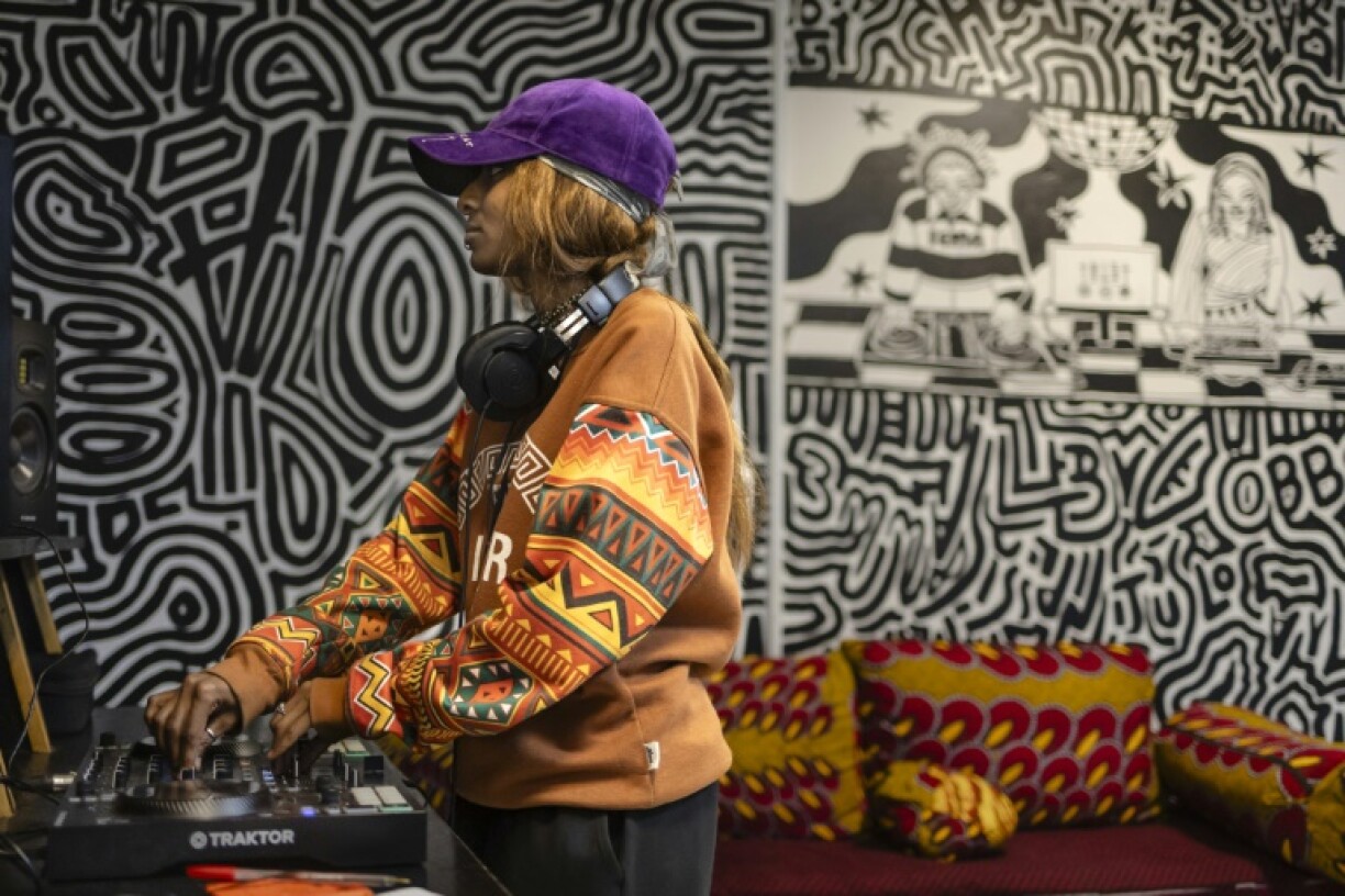 The course encourages more women to become DJs in Kenya