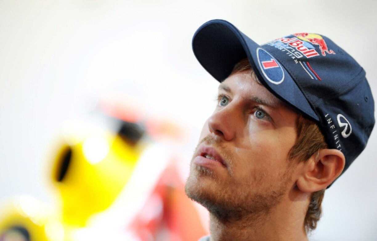 Le pilote de F1 Sebastian Vettel avant une réunion avec les techniciens de chez Renault le 29 novembre 2011, l'année de son premier titre, à Viry-Chatillon près de Paris