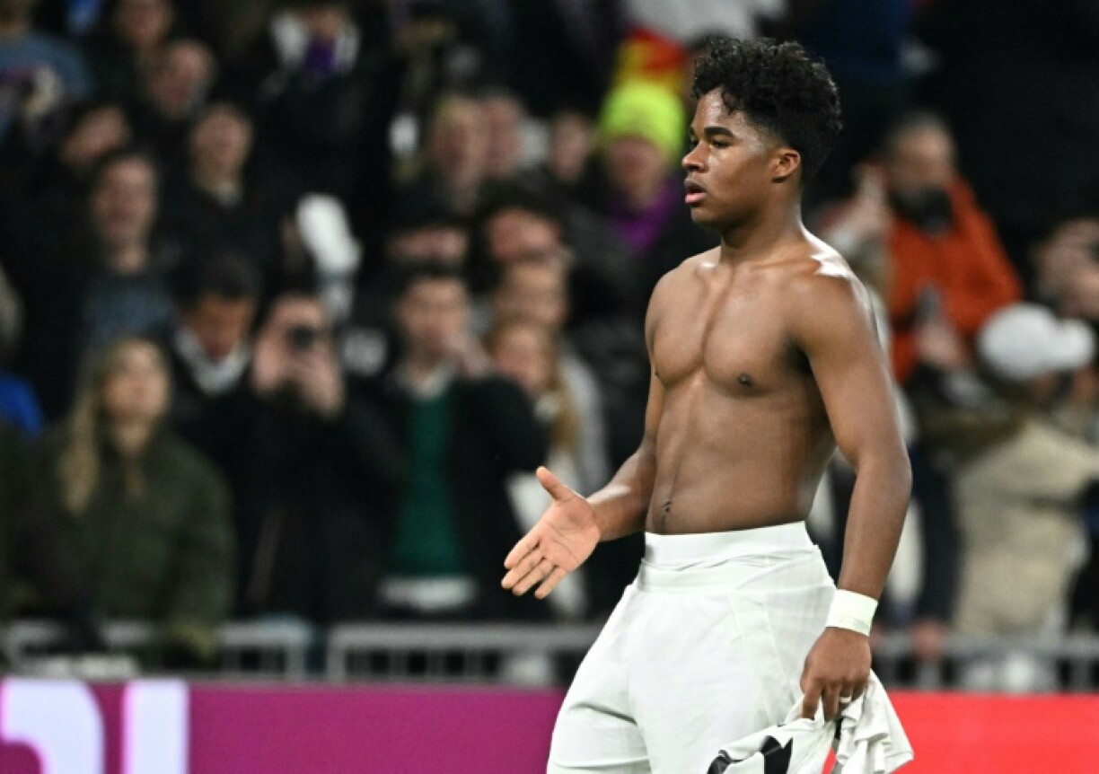 Real Madrid's Brazilian forward Endrick celebrates scoring his team's third goal against Celta Vigo