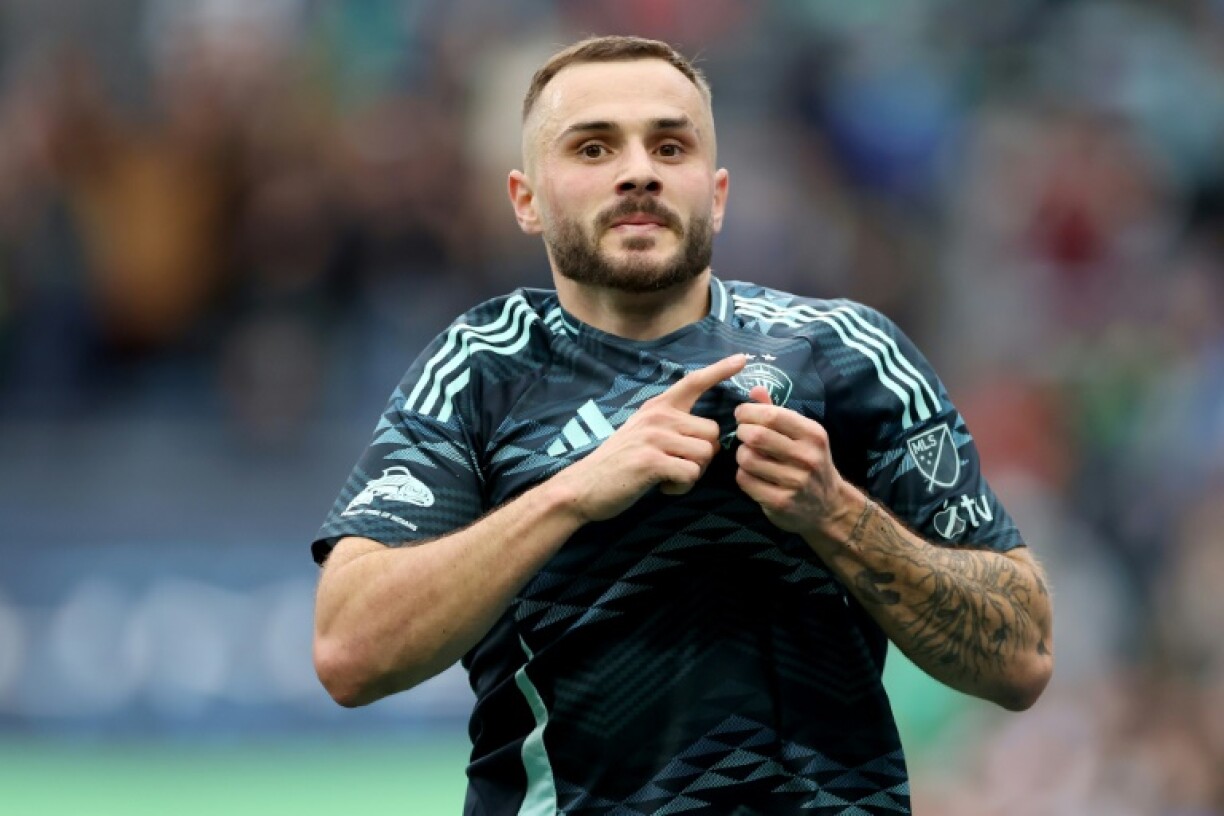 Jordan Morris became the Seattle Sounders' all-time top scorer when he found the target in Saturday's 5-2 crushing of Los Angeles FC.
