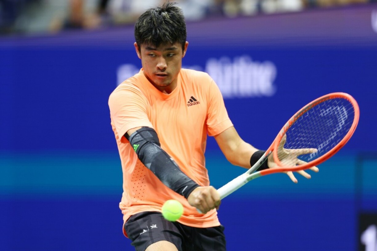 Le Chinois Yibing Wu au troisième tour de l'US Open contre le Russe Daniil Medvedev le 2 septembre 2022 à New York
