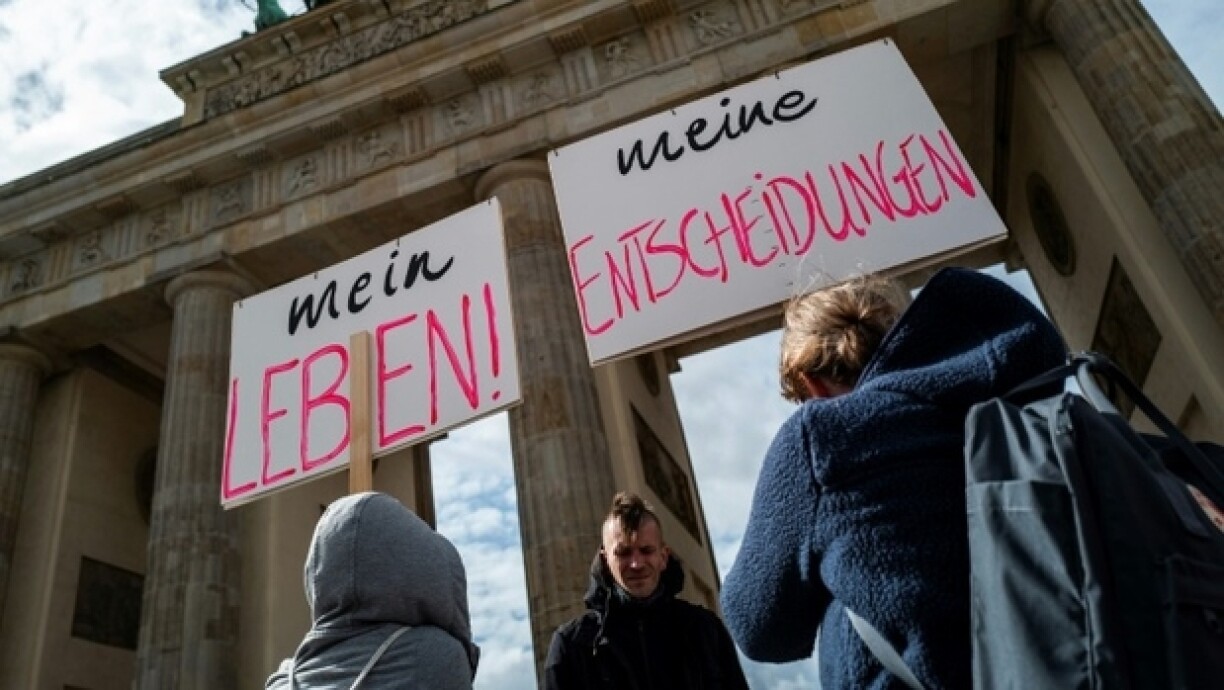 Dës Foto gouf am Kader vun enger Demonstratioun zu Berlin gemaach.