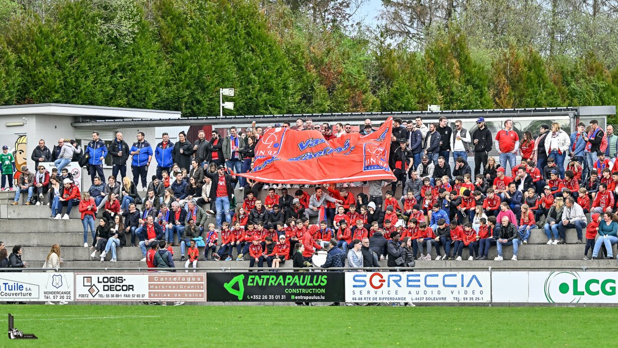 Présents pour porter les Juniors vers la victoire en Coupe du Prince, les supporters de Käerjéng seront-ils le 12e homme capable de pousser l’équipe Seniors vers le maintien ?