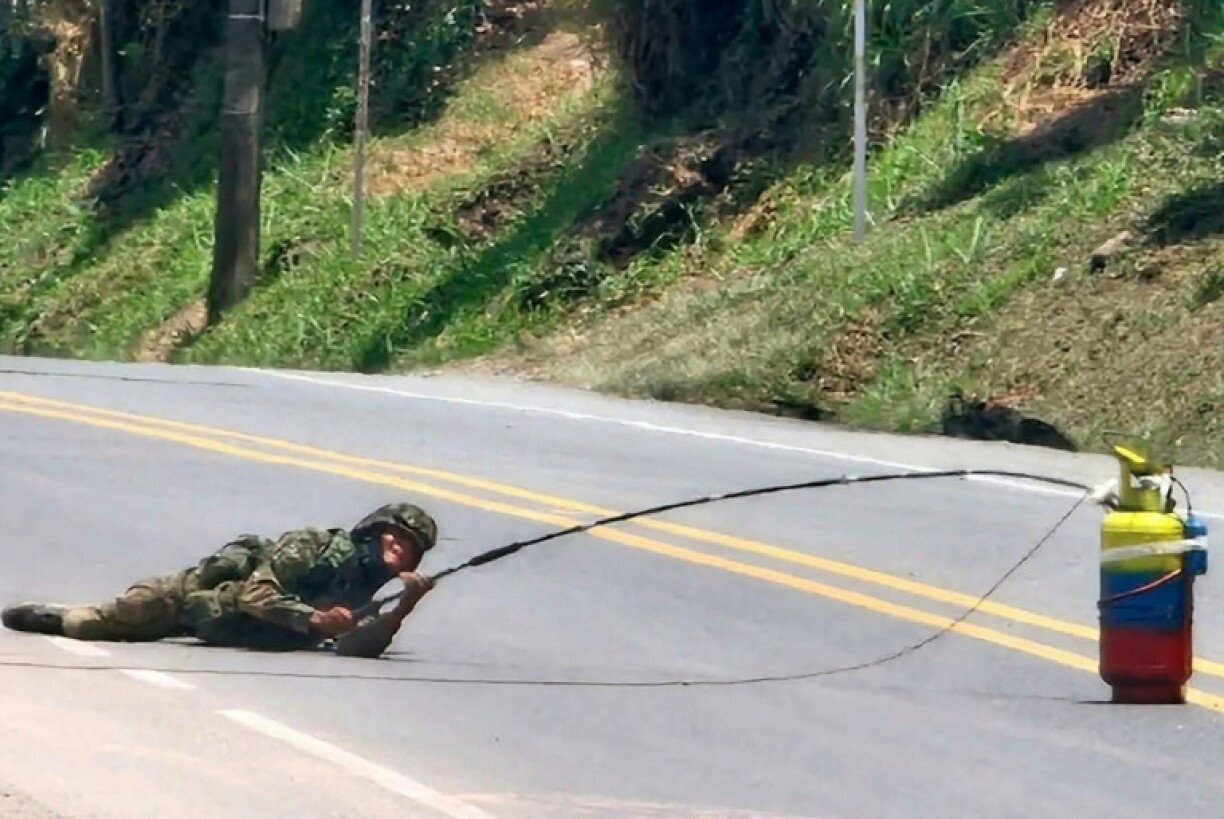 The Colombian army has repeatedly come under attack from FARC dissidents opposed to a 2016 peace deal with the state