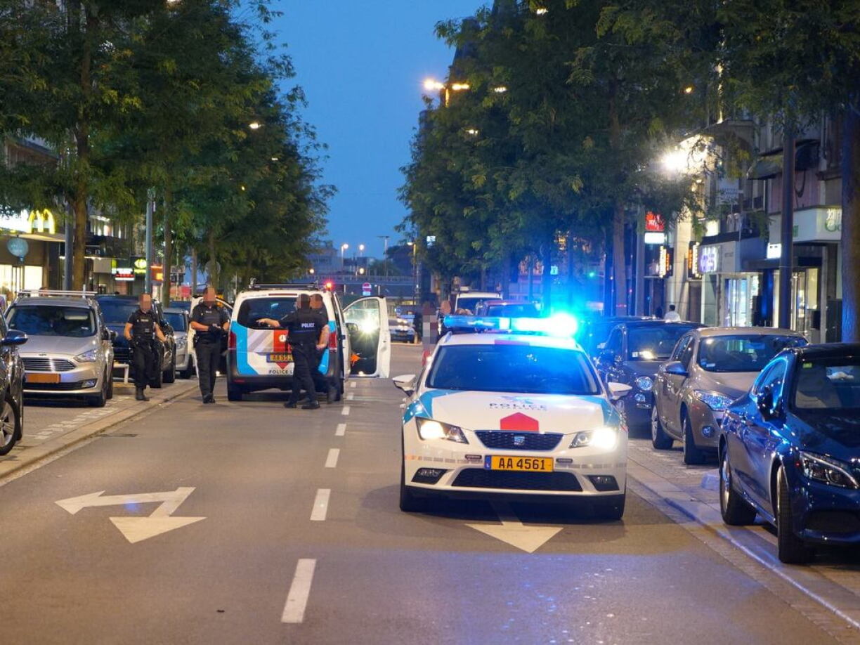 Deux hommes en possession d'importantes quantité de drogues ont été arrêtés par la police lundi.