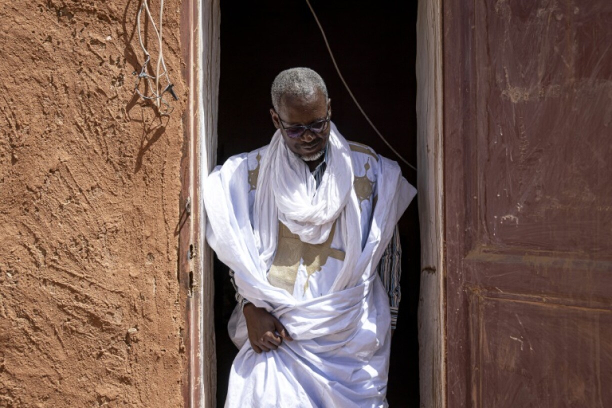 Mohamed Ben Baty manages Oualata's Taleb Boubacar Library Centuries-old manuscripts, which houses centuries-old manuscripts