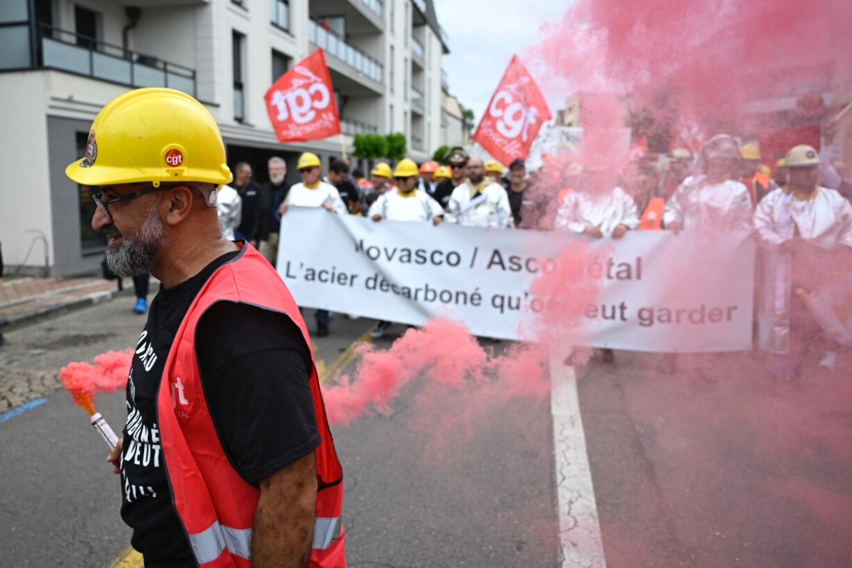 Des salariés de l'usine Novasco d'Hagondange manifestent en septembre 2025 à Hagondange.