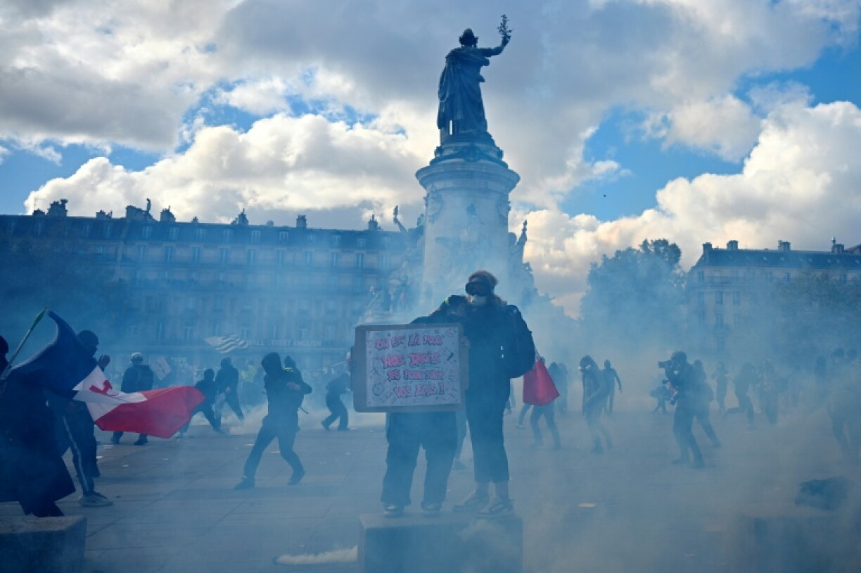 Clashes erupted in Paris