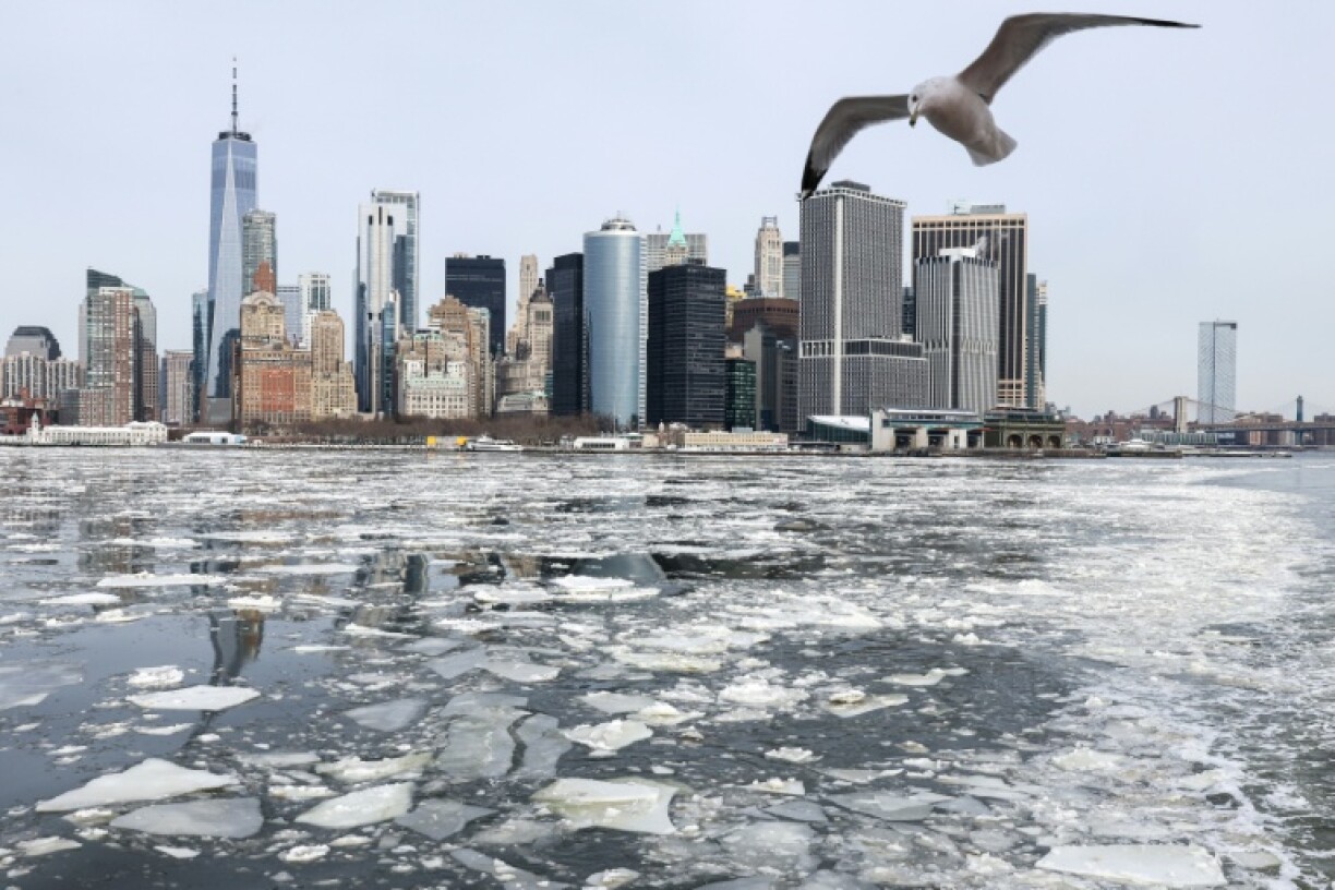 De la glace sur le fleuve Hudson à New York, le 28 janvier 2026