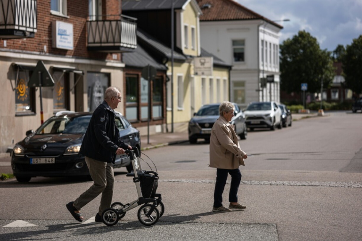 Global life expectancy is rising back to levels seen before the Covid pandemic, according to WHO