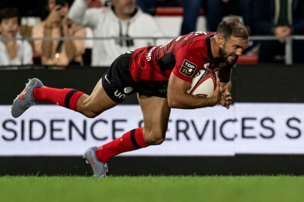 Toulon's French full-back Melvyn Jaminet scored a try, five conversions and a penalty