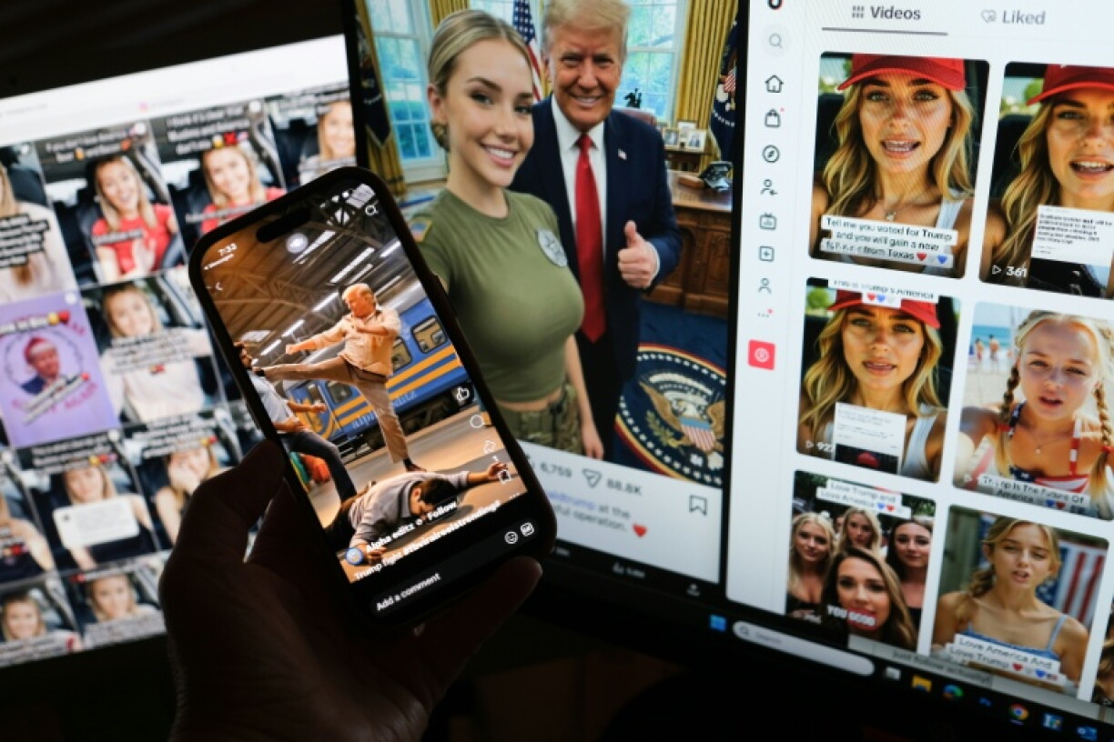 Composition réalisée le 7 mai 2026 d'images générées par IA publiées sur les comptes de réseaux sociaux d'influenceurs pro-Trump, affichées sur l'écran d'un téléphone et d'un ordinateur