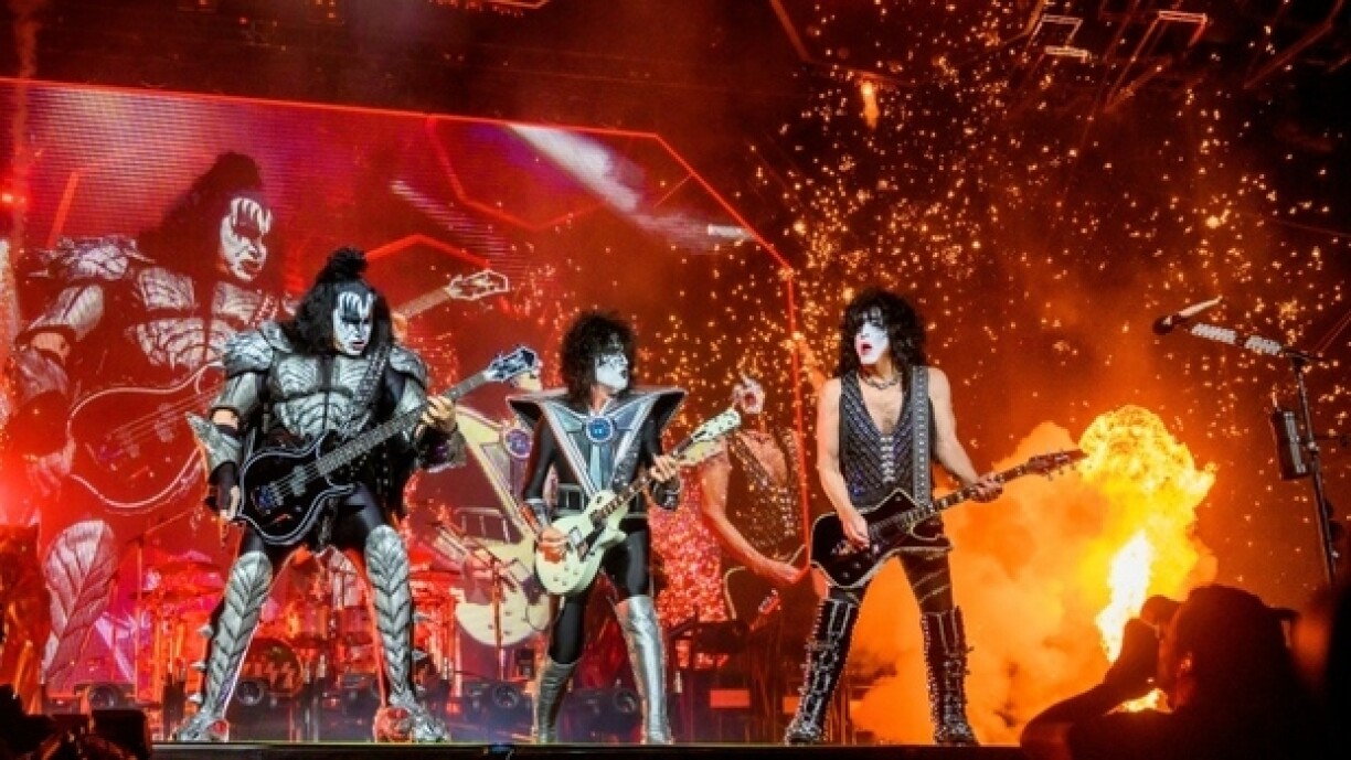 Le groupe américain Kiss sur scène à Copenhague au Danemark le 16 juin 2022